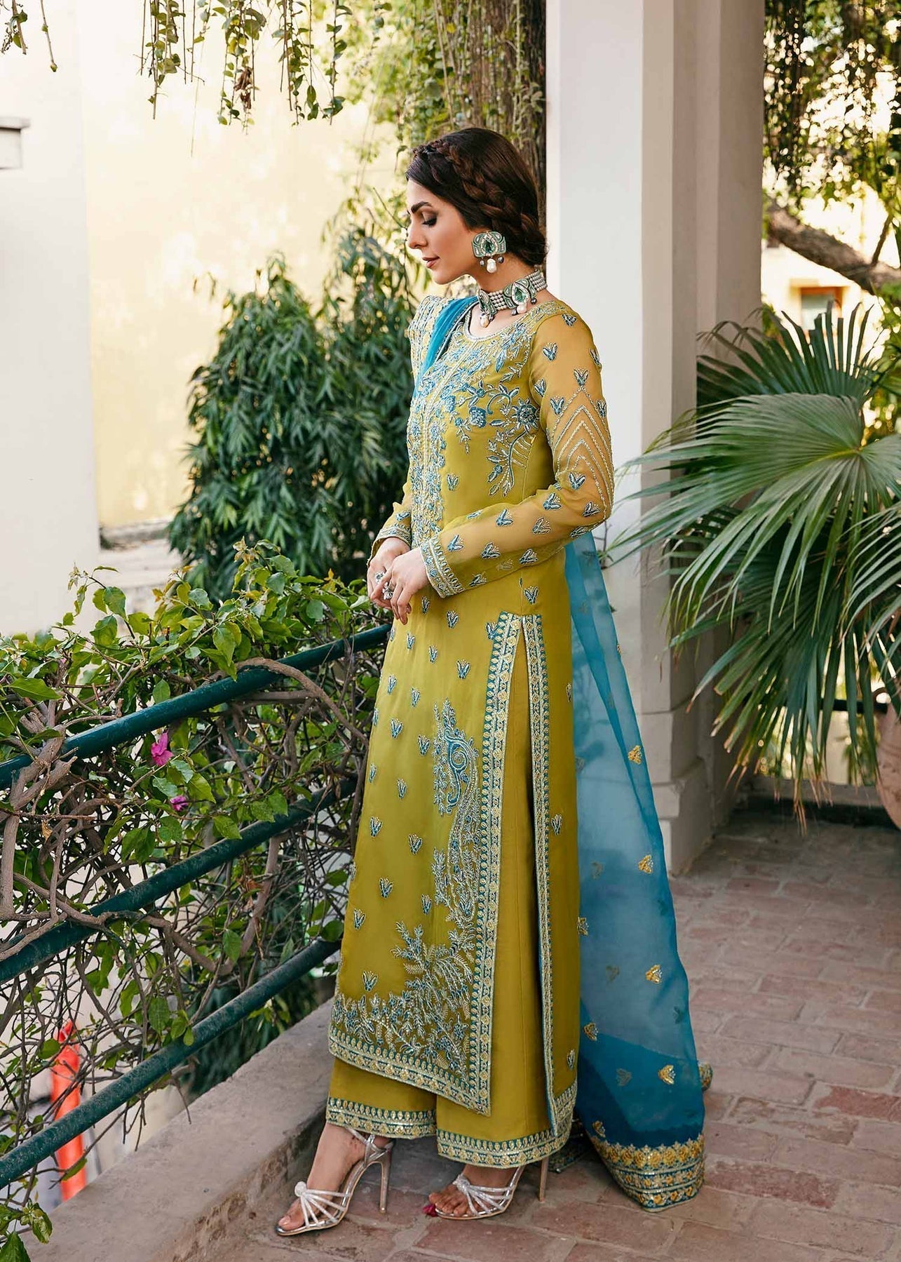 Akbar Aslam | Wedding Formals | DAVINA