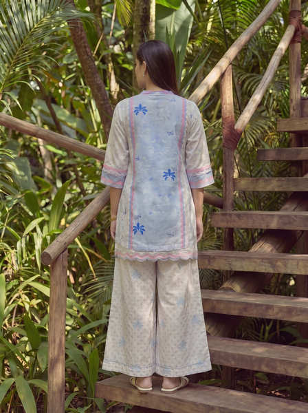 Dhanak | Casual Pret | SKY BLUE LAWN 2PCS EMBROIDERED KURTA WITH TROUSER