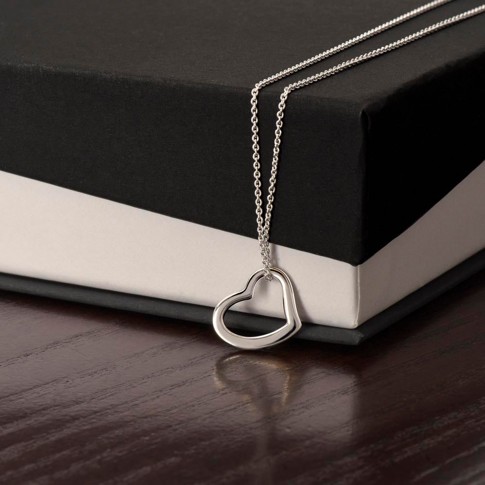 Delicate Heart Necklace - Riwayat-e-khas