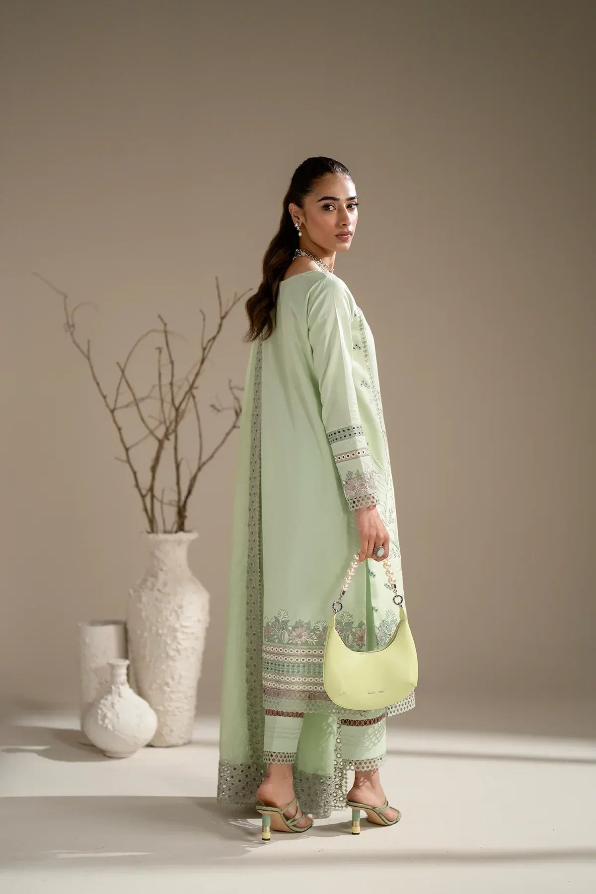 Azzal | Aghaaz Luxury Lawn | Mehak - House Of Anaya