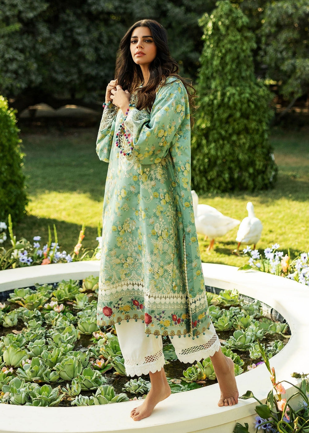 Sadaf Fawad Khan | Siraa Lawn 25 | BLOOM - B - House Of Anaya