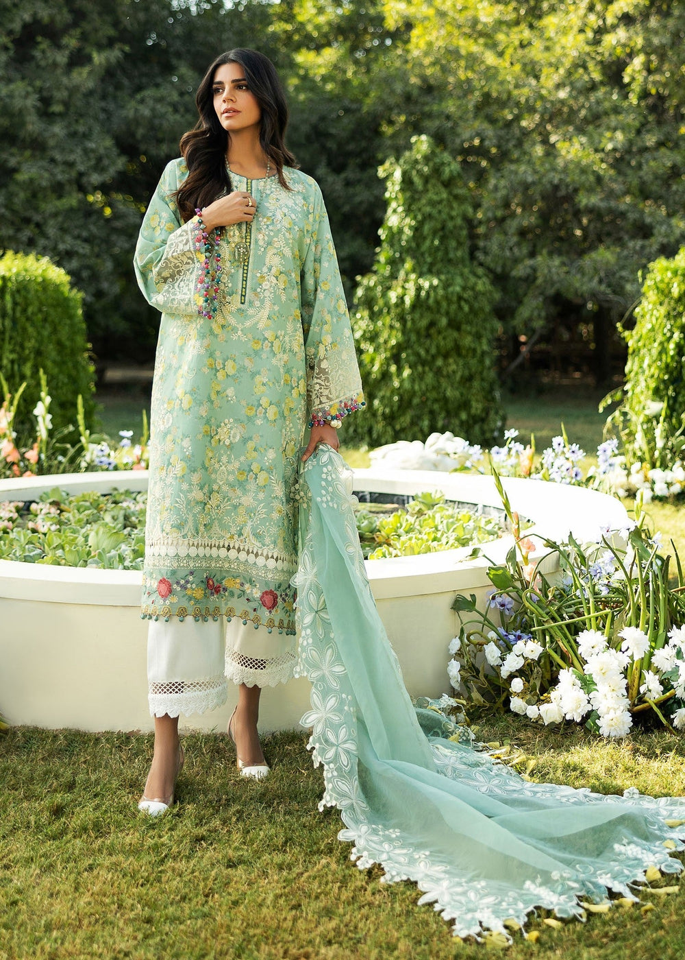 Sadaf Fawad Khan | Siraa Lawn 25 | BLOOM - B - House Of Anaya