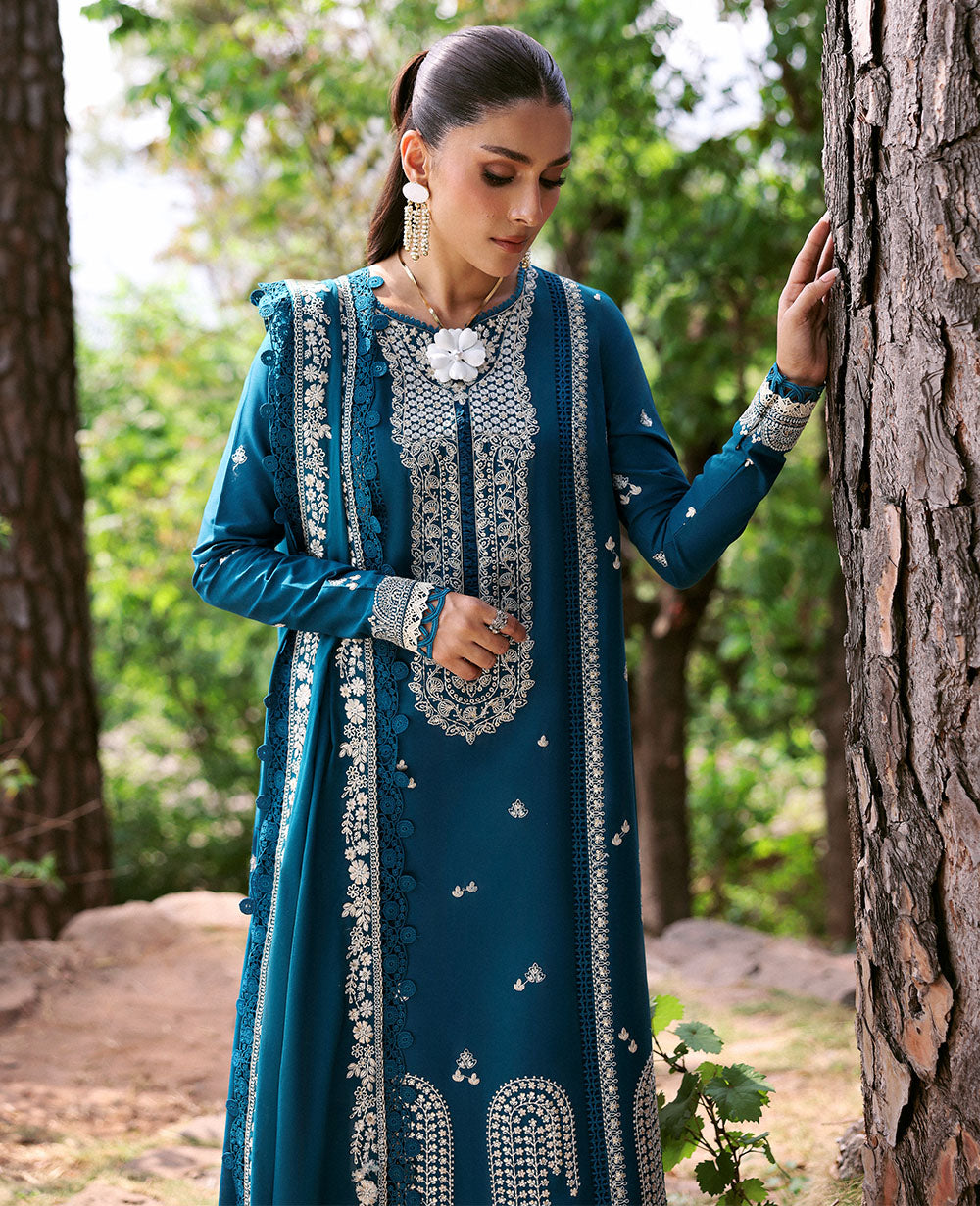 Republic Womenswear | Talia Luxury Lawn 25 | D6-B - Naya