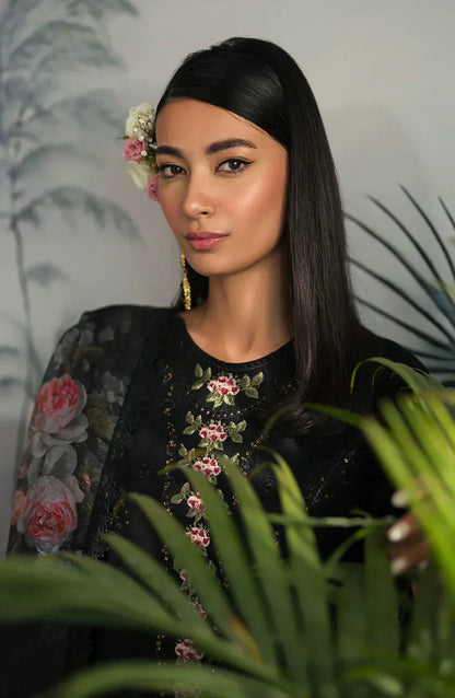 Emaan Adeel | Ayra Luxury Lawn 24 | AR-05 - House Of Anaya