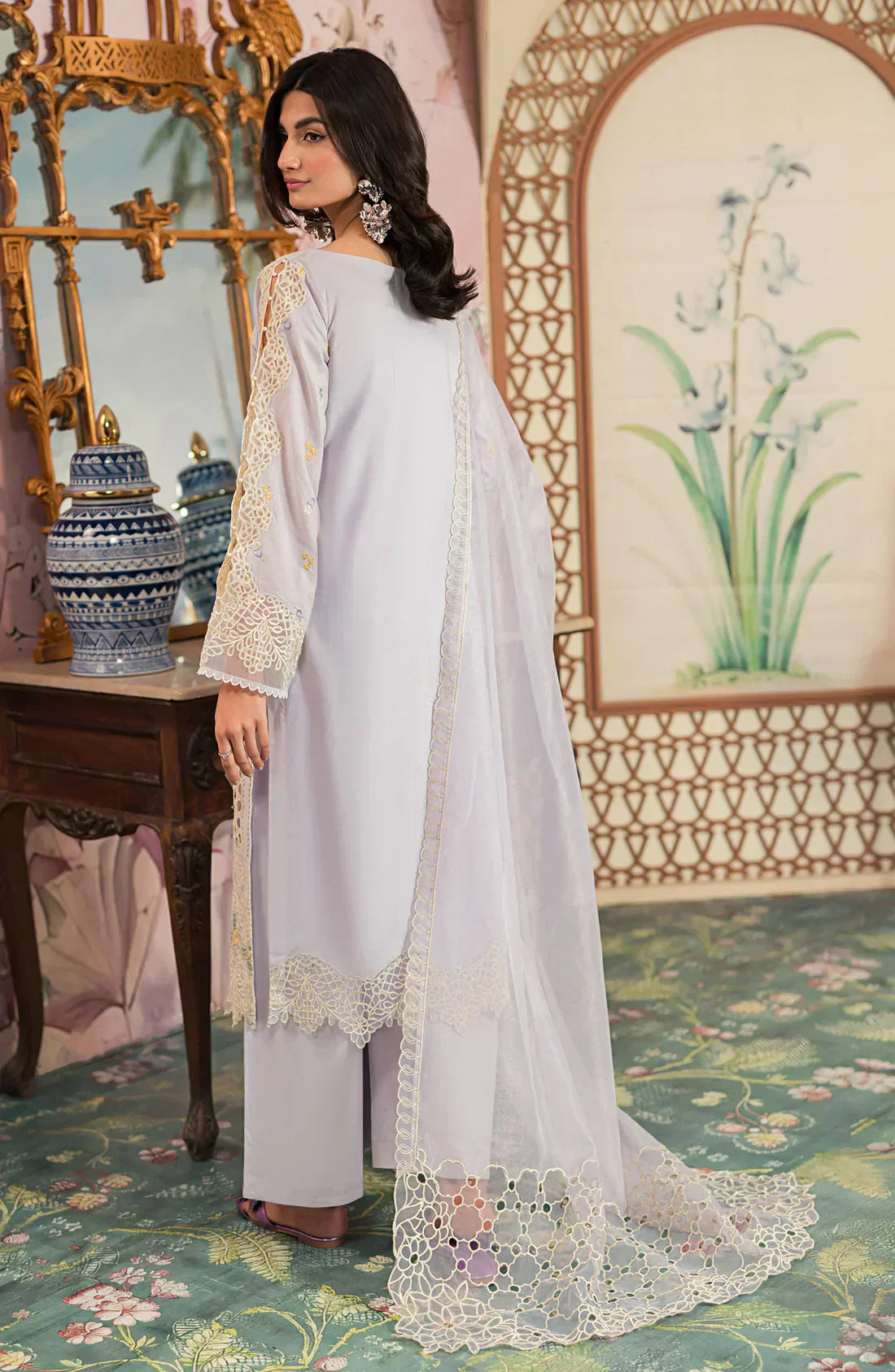 Emaan Adeel | Ayra Luxury Lawn 24 | AR-10 - House Of Anaya
