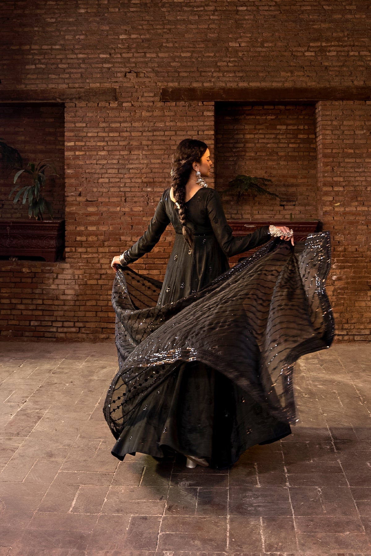 Erum Khan | Shezadian Luxe Formals | Mumtaz - House Of Anaya