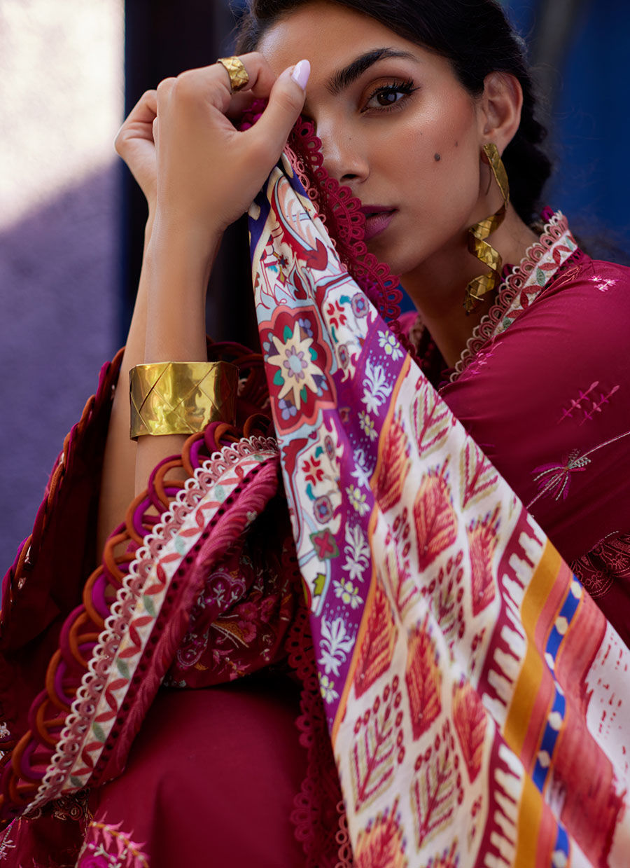 Farah Talib Aziz | Suay Lawn 24 | ENZO RED - House Of Anaya