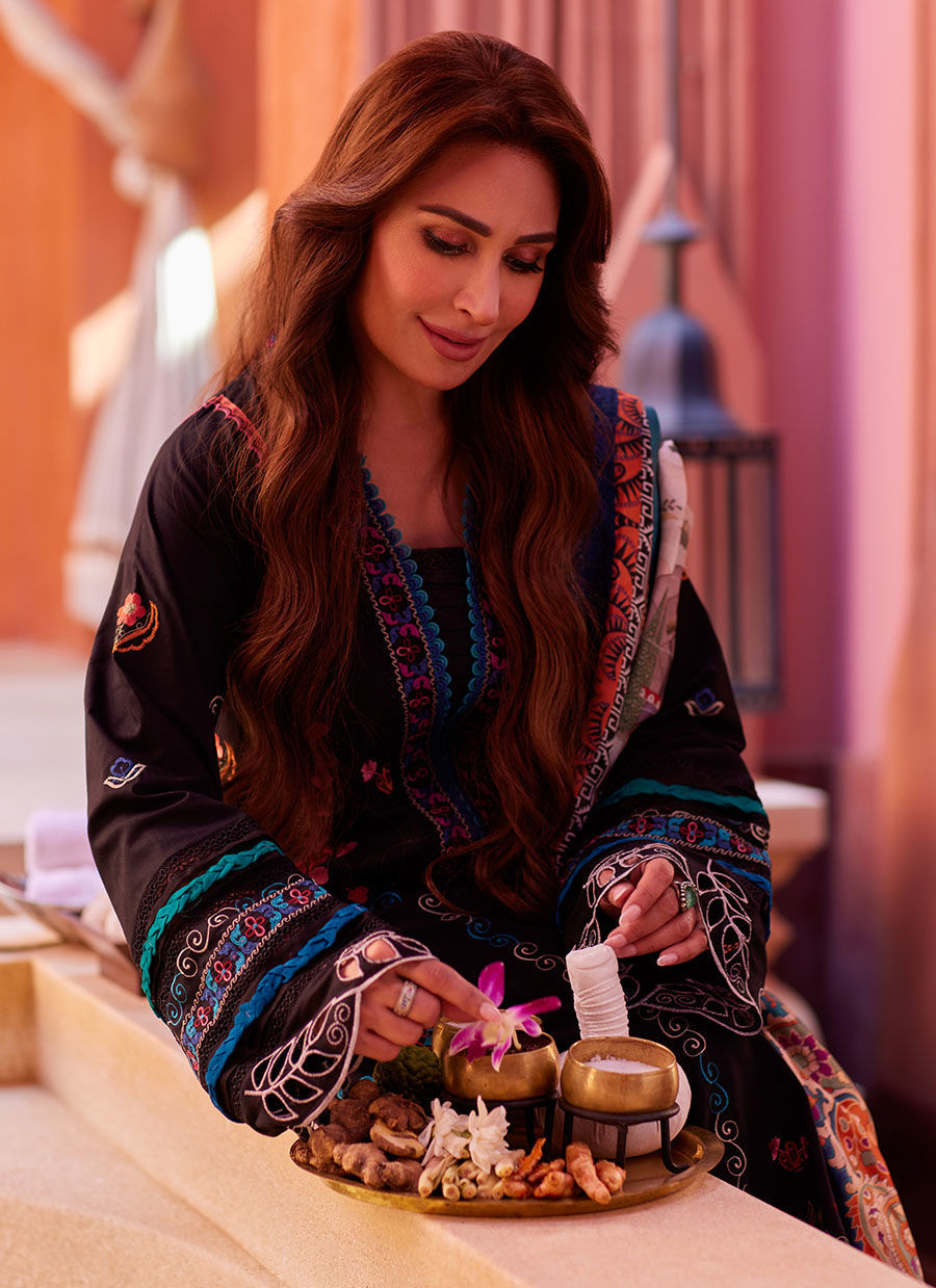 Farah Talib Aziz | Suay Lawn 24 | ILARIA Black - House Of Anaya