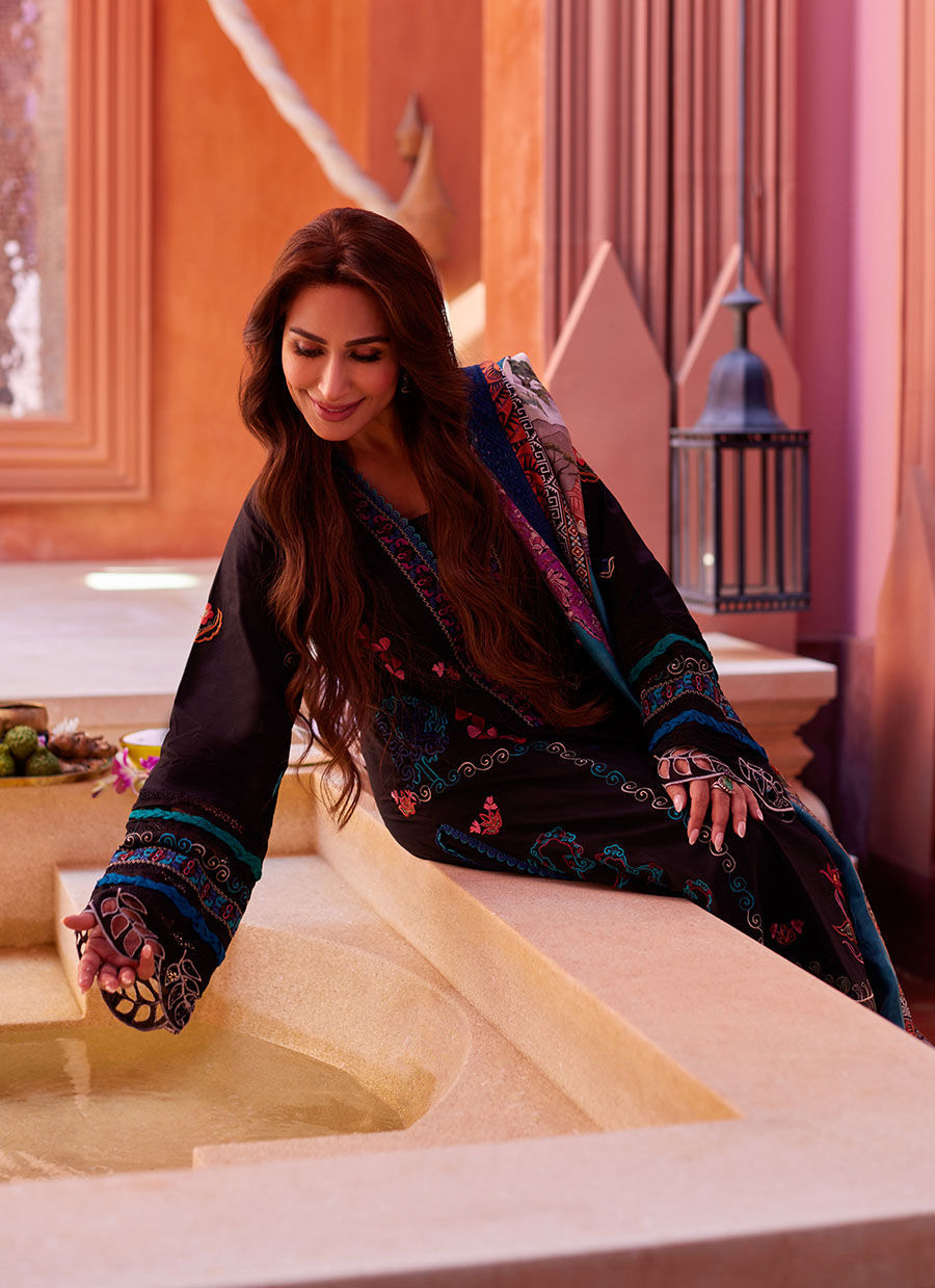Farah Talib Aziz | Suay Lawn 24 | ILARIA Black - House Of Anaya