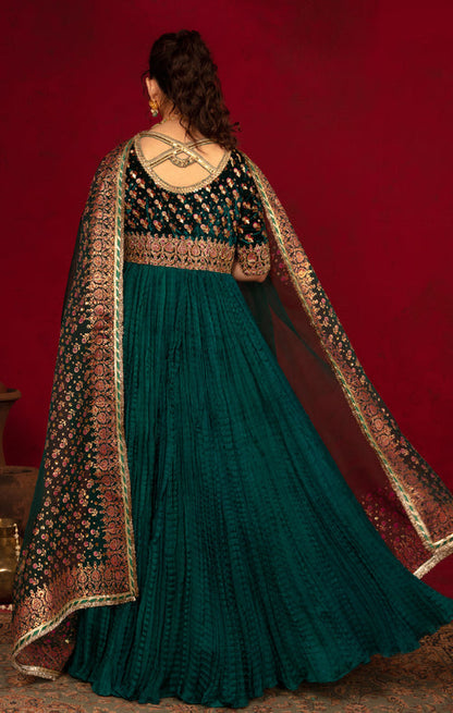 Maya | Raazi Velvet 24 | DILAAB - House Of Anaya