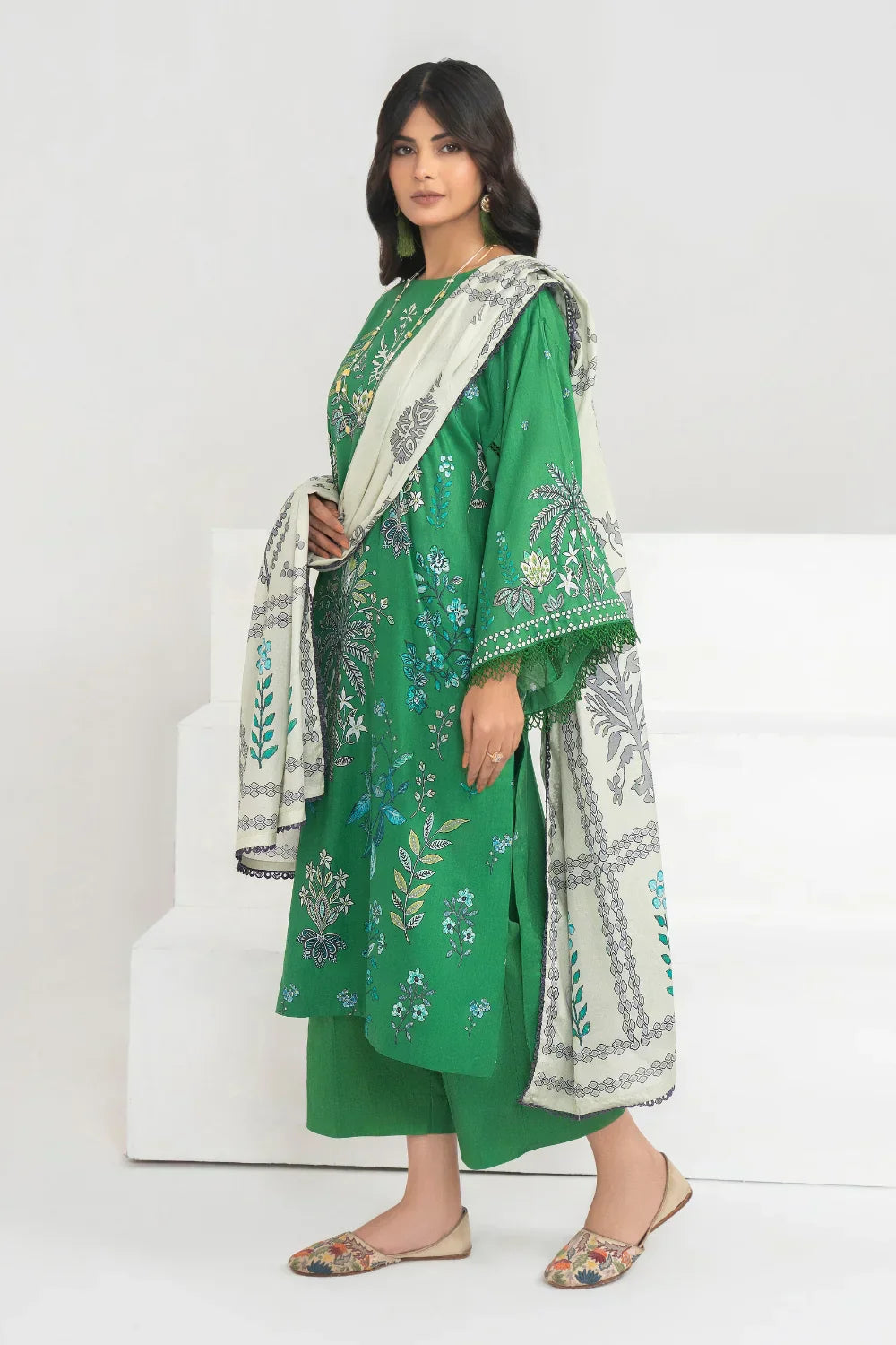 Ittehad | Printed Lawn 24 | IP3P04-3PS-GRN - House Of Anaya