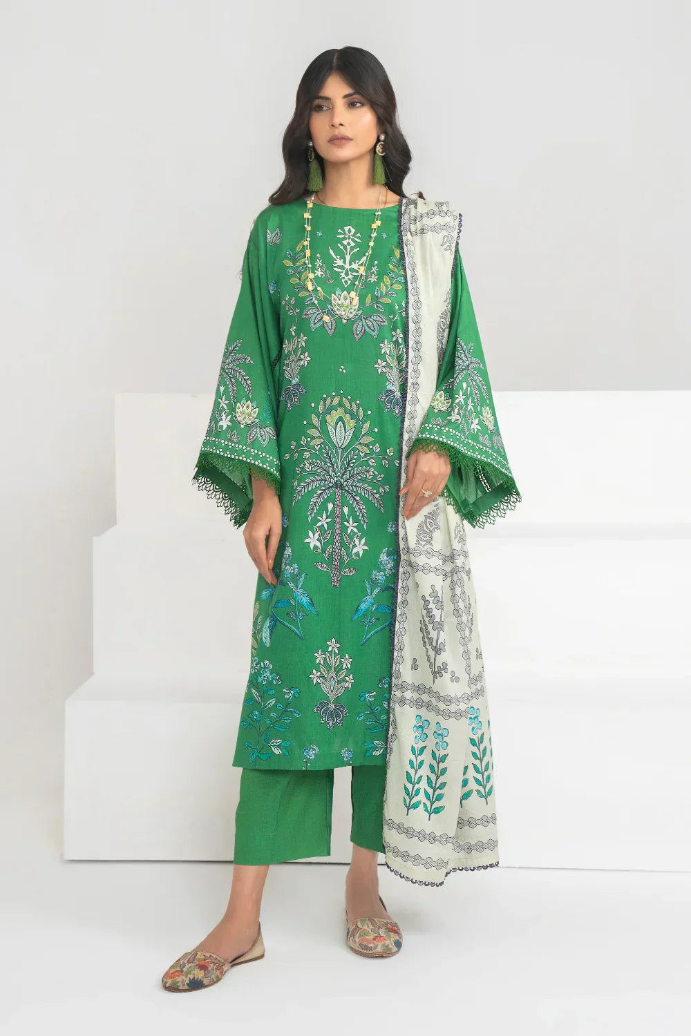Ittehad | Printed Lawn 24 | IP3P04-3PS-GRN - House Of Anaya