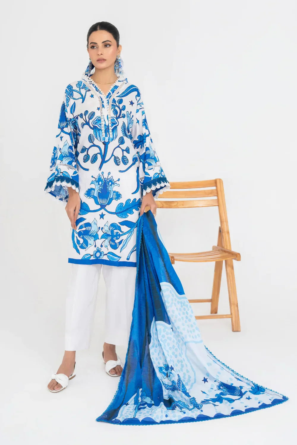 Ittehad | Printed Lawn 24 | IP3P10-3PS-BLU - House Of Anaya