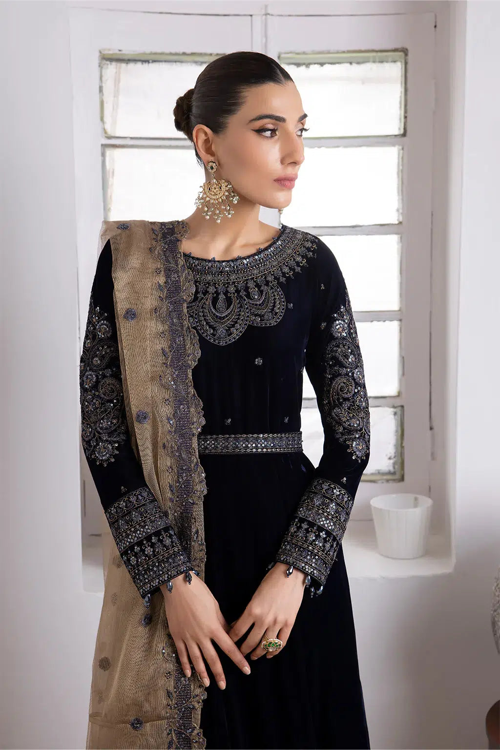 Iznik | Festive Velvet 23 | IV-35 SHAMS - House Of Anaya