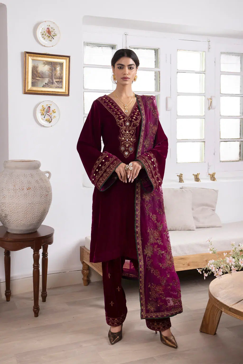 Iznik | Festive Velvet 23 | IV-31 SHIRIN - House Of Anaya