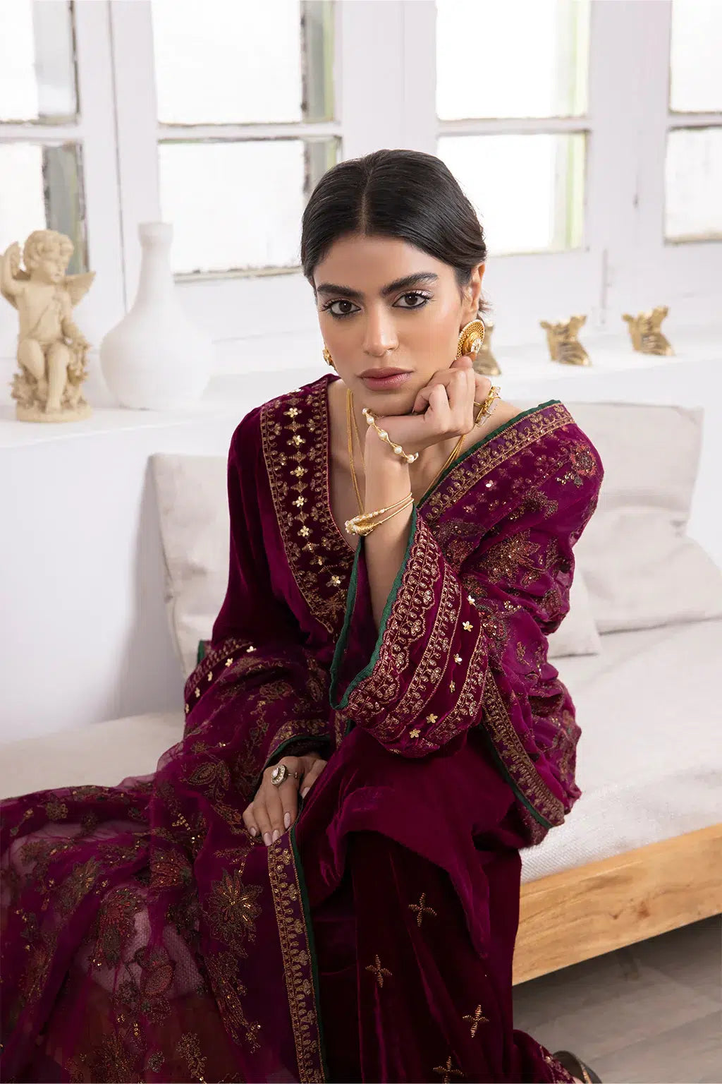Iznik | Festive Velvet 23 | IV-31 SHIRIN - House Of Anaya