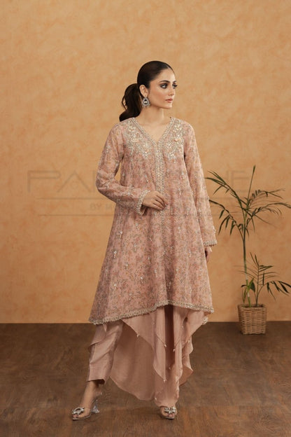 Panache | Pret | Pink Chai