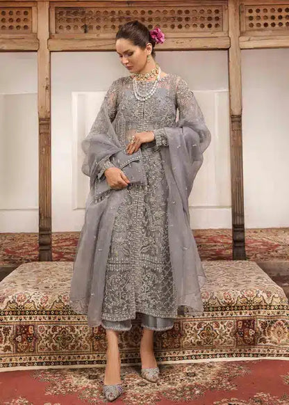 Kanwal Malik | Angana Luxury Formals 23 | Chandi - House Of Anaya