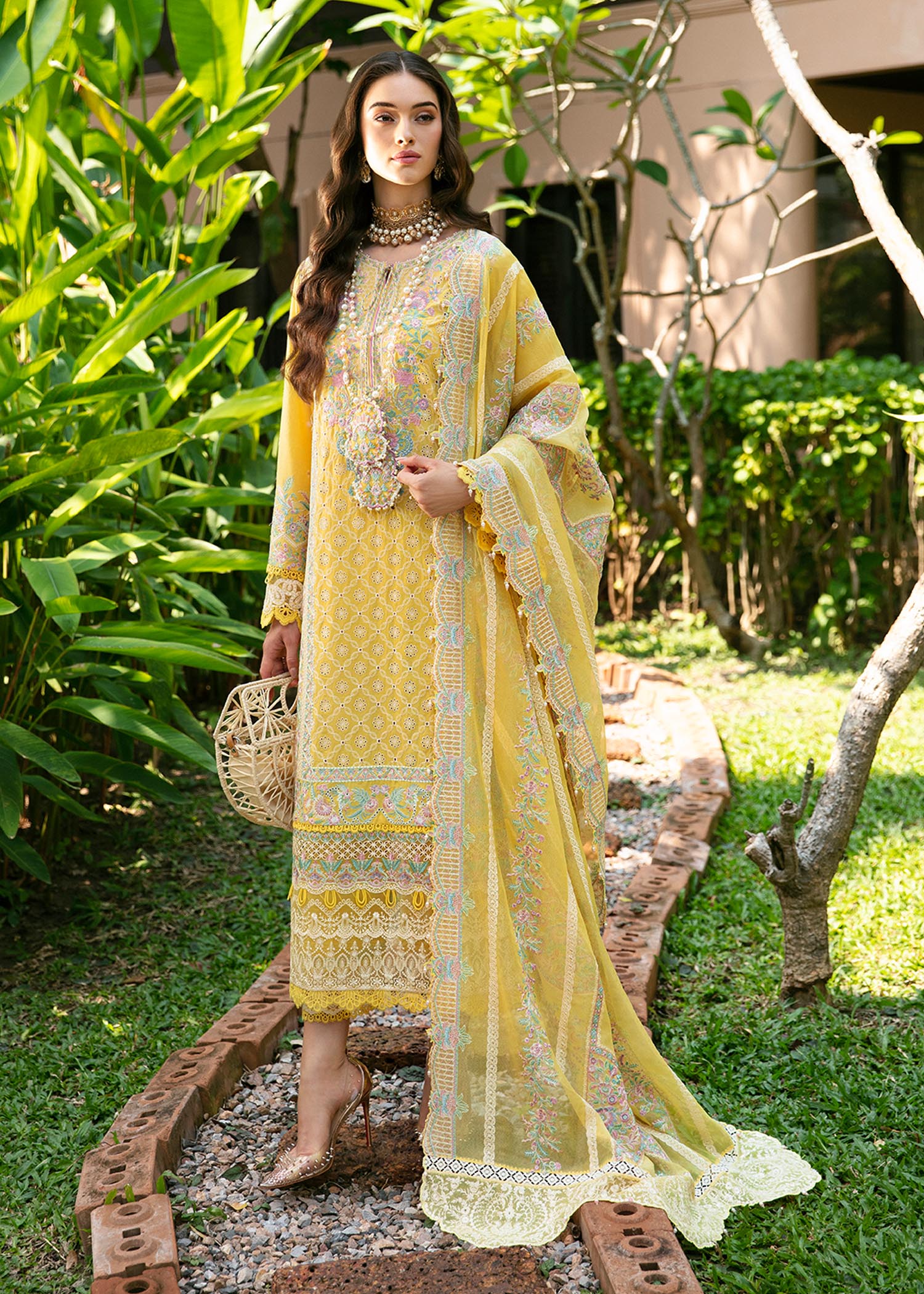Kanwal Malik | Sareen Luxury Lawn 24 | Vanessa - House Of Anaya
