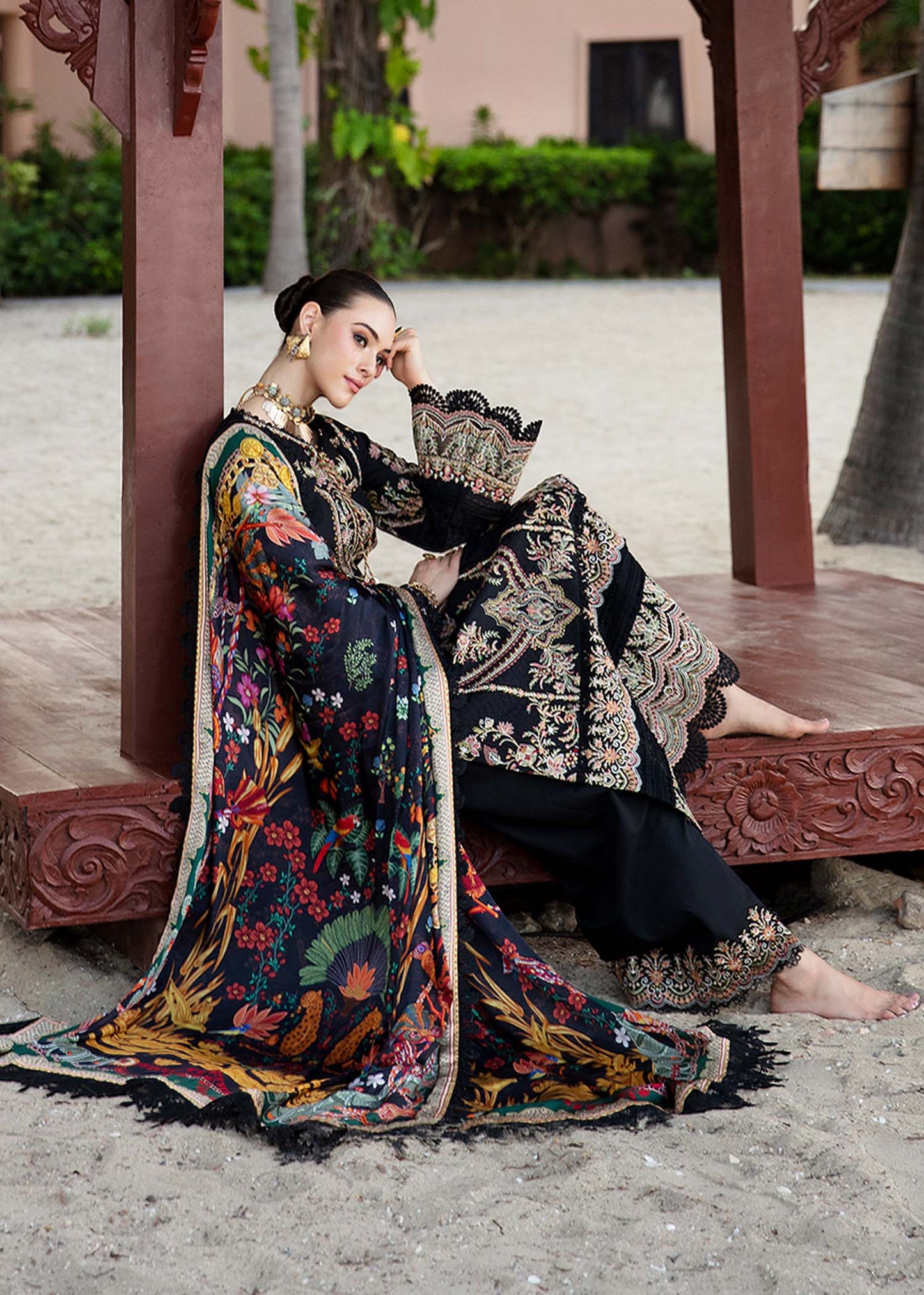 Kanwal Malik | Sareen Luxury Lawn 24 | Gloria - House Of Anaya