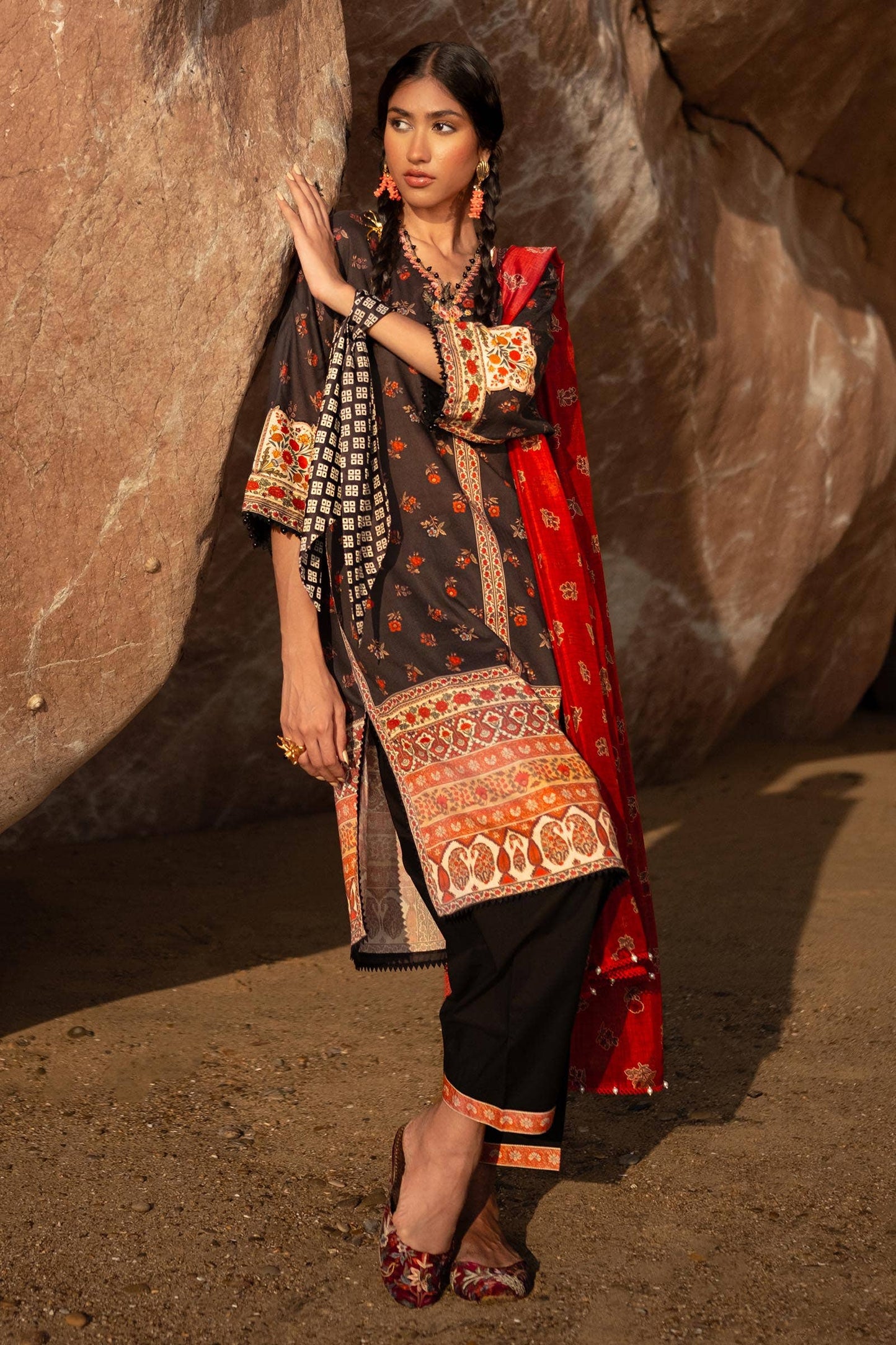 Sana Safinaz | Mahay Spring 24 | H241-017A-2BK - House Of Anaya