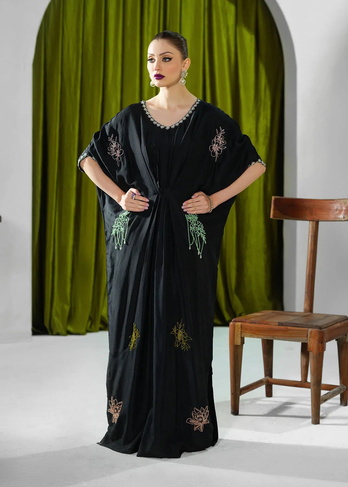 Mahum Asad | Forever and Ever Formals | Midnight - House Of Anaya