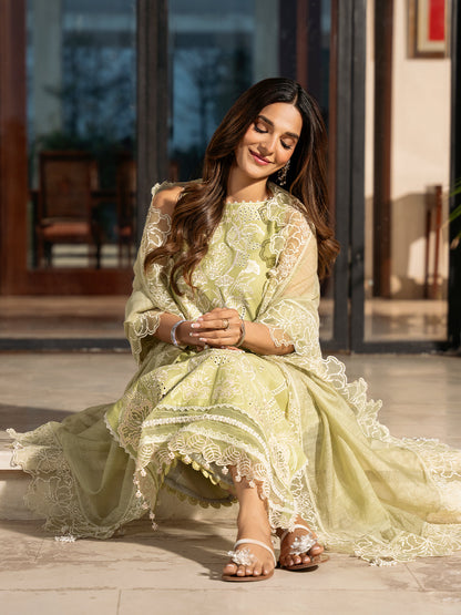 Izel | Mahveen Festive Lawn 25 | MARWA