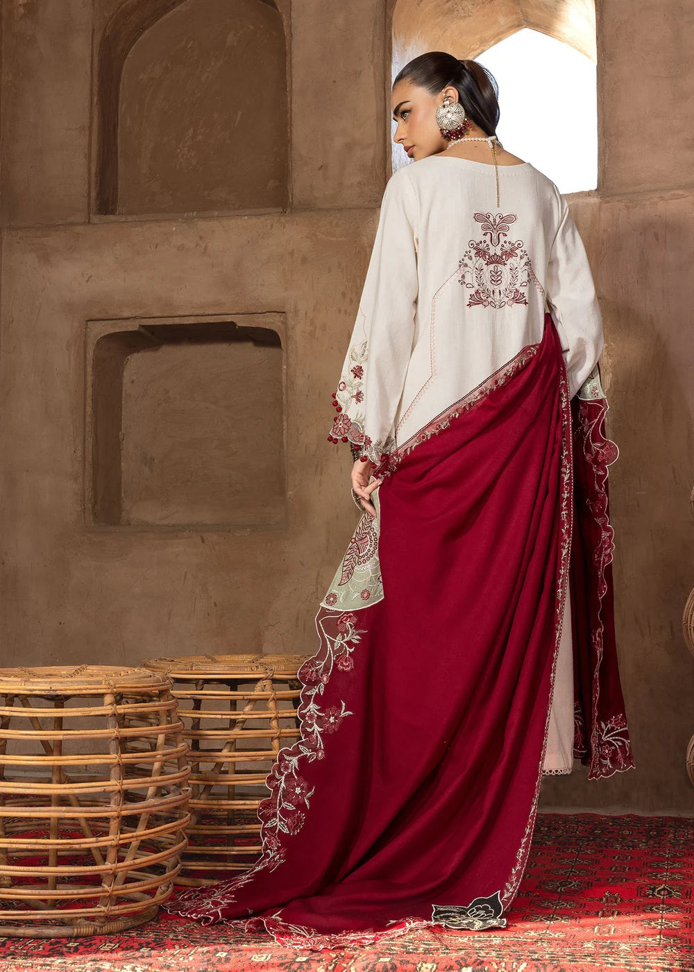Saira Shakira | Winter 25 | CYRA 6-B