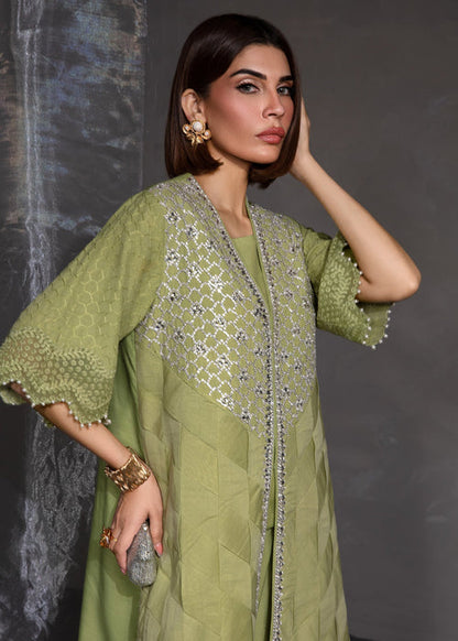 Saira Shakira | Zarae Luxury Pret | Ivy