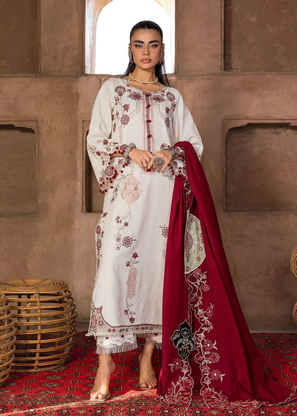 Saira Shakira | Winter 25 | CYRA 6-B