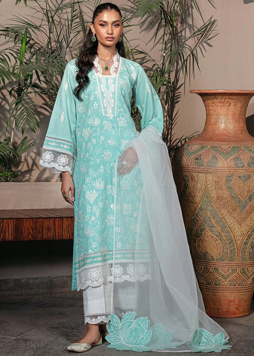 Mohagni | Muntazir Luxury Lawn 24 | MGZ-09 - House Of Anaya