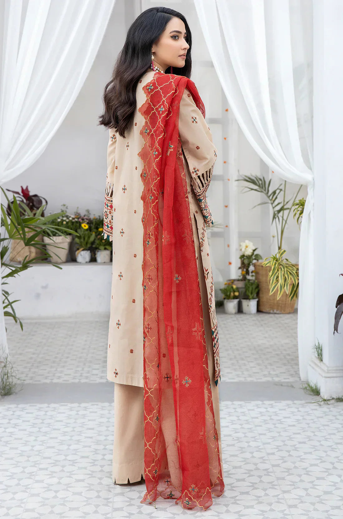 Mohagni | Muntazir Luxury Lawn 24 | AM-15 - House Of Anaya