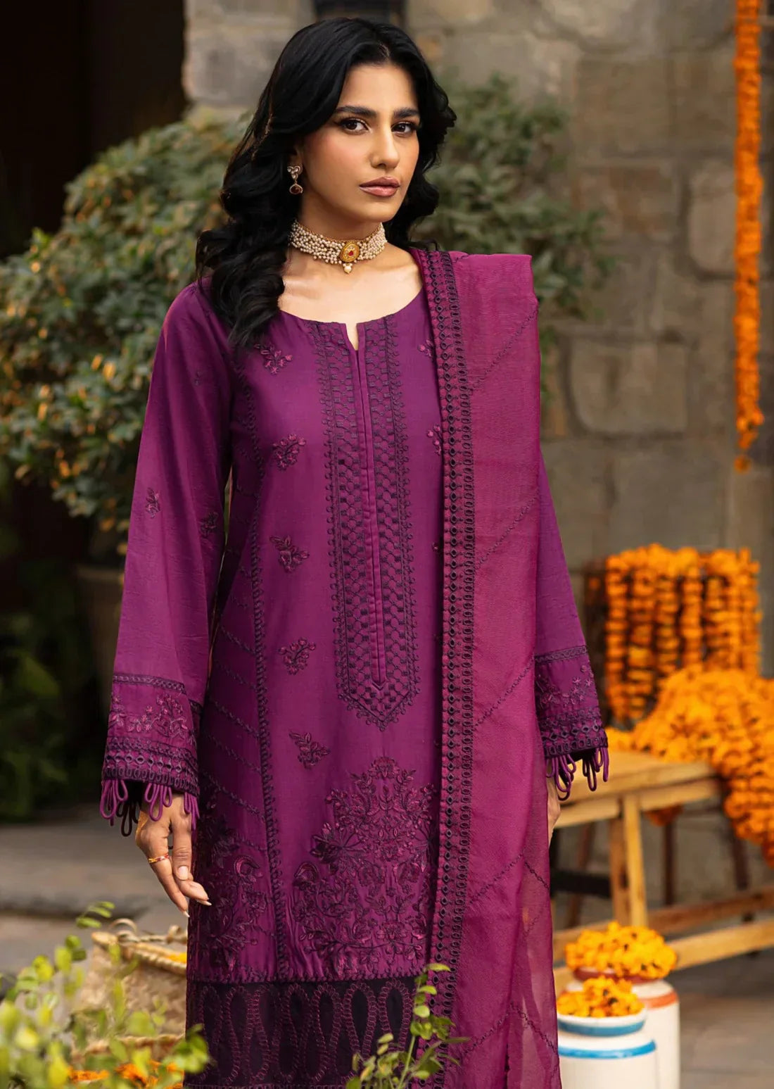 Mohagni | Muntazir Luxury Lawn 24 | CM-02 - House Of Anaya