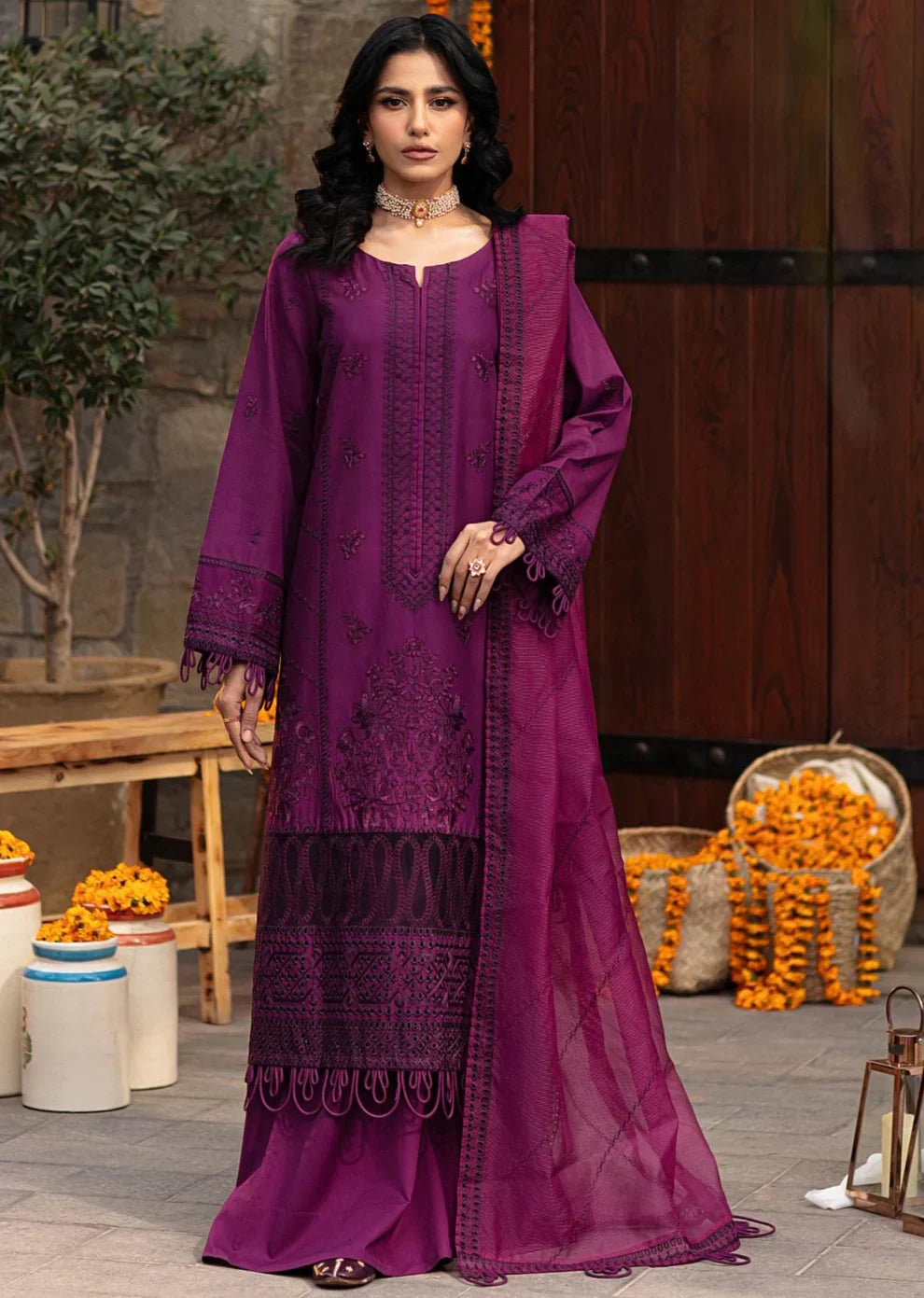 Mohagni | Muntazir Luxury Lawn 24 | CM-02 - House Of Anaya