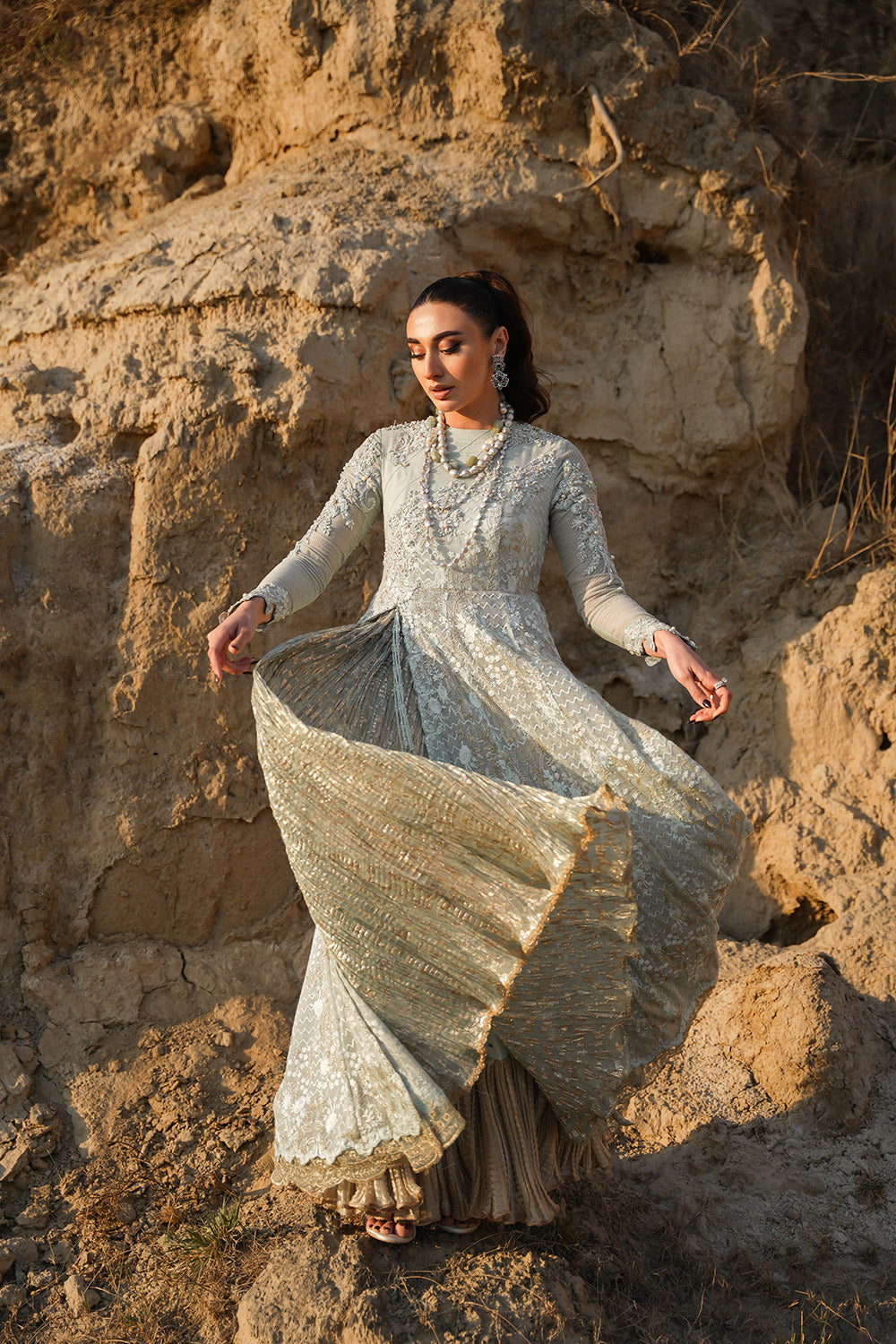 Nilofer Shahid | Verve Summer 24 | Mavi  Verve SS 24 - House Of Anaya