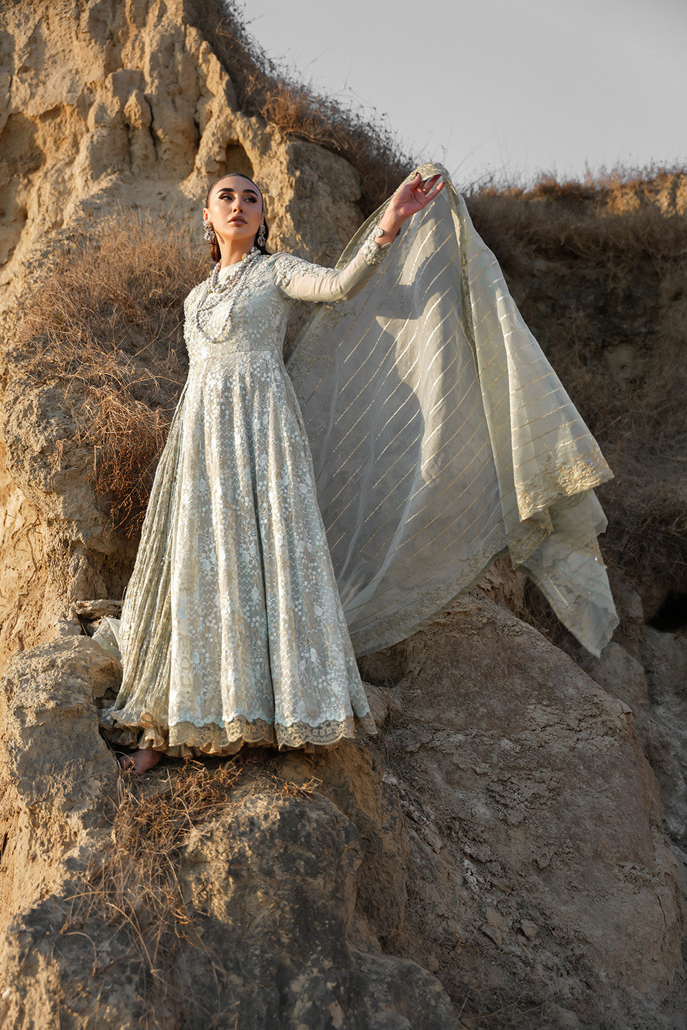 Nilofer Shahid | Verve Summer 24 | Mavi  Verve SS 24 - House Of Anaya