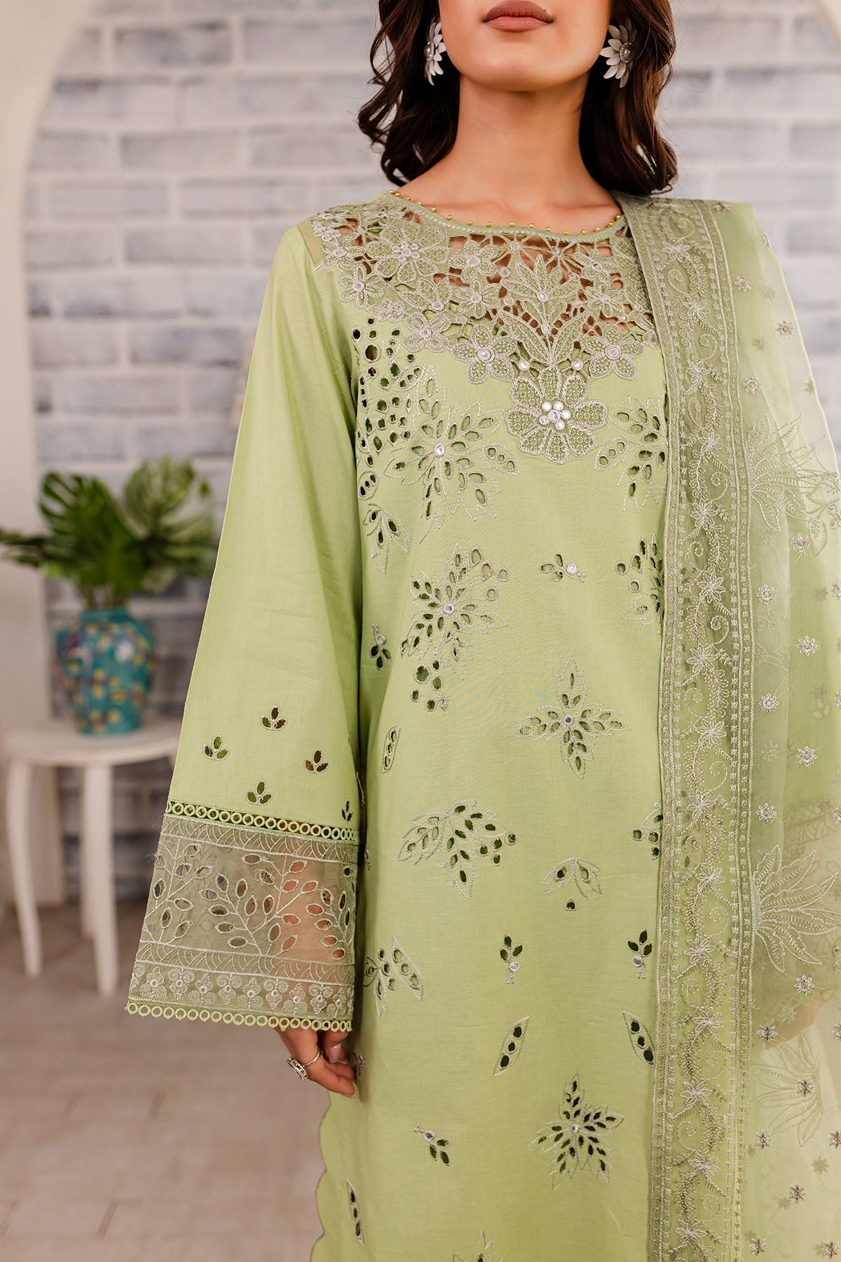 Nureh | Shades Of Summer | NP-490 - House Of Anaya