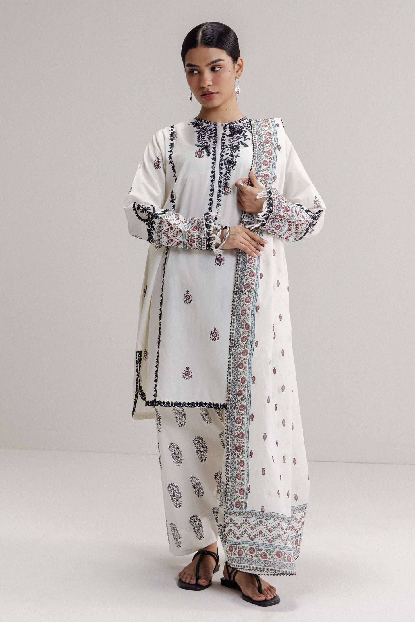 Zara Shahjahan | PRET EID II 2026 | SAFIRA