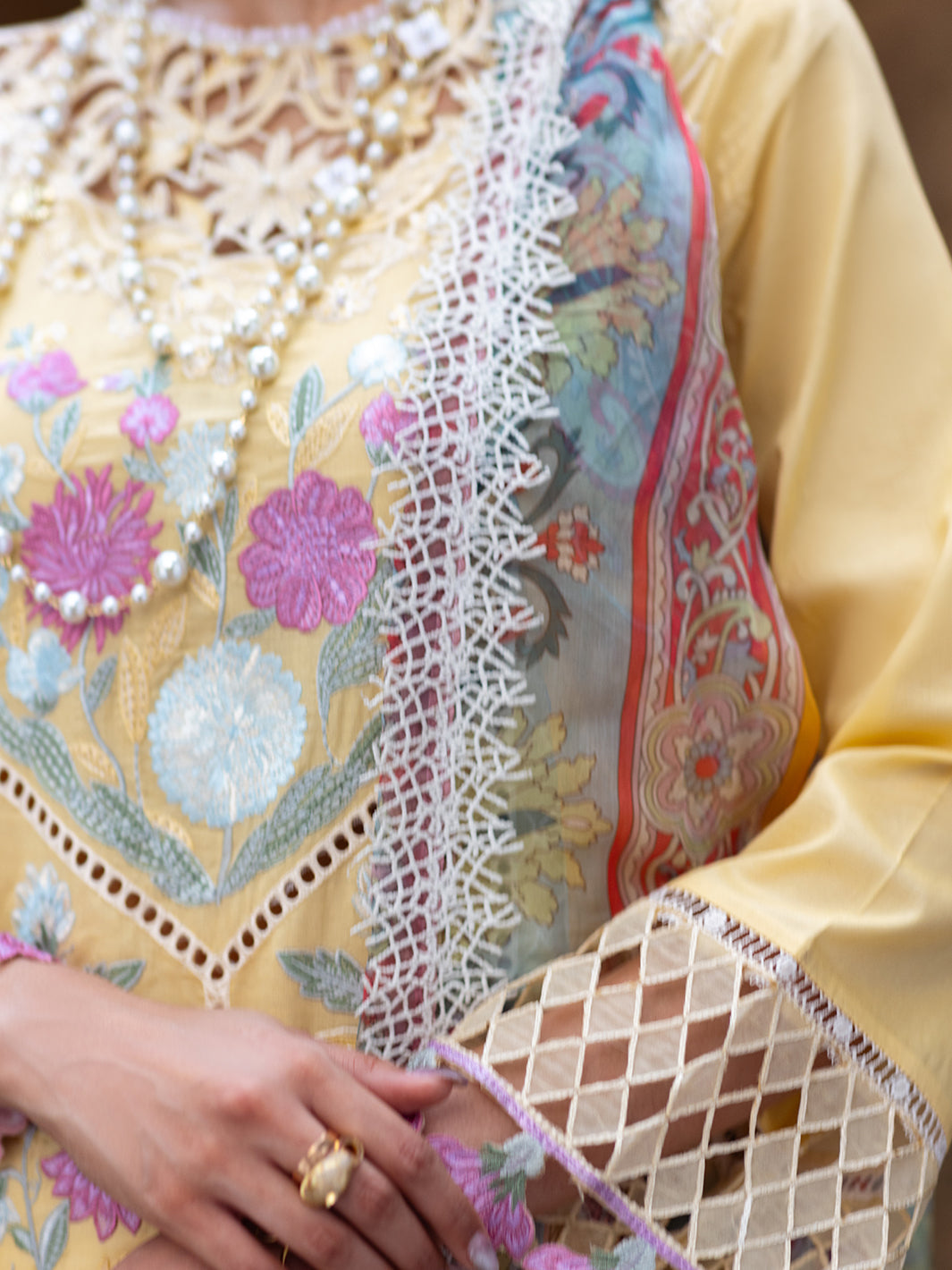 Roheenaz | Dahlia Embroidered Lawn 24 | Daffodil - House Of Anaya