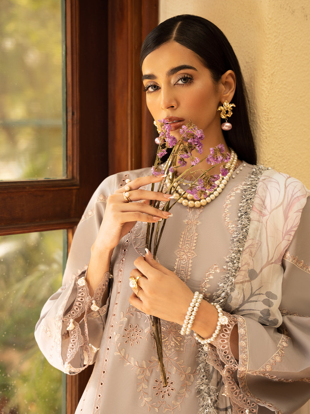 Izel | Dastak Luxury Lawn | SAAYE - House Of Anaya