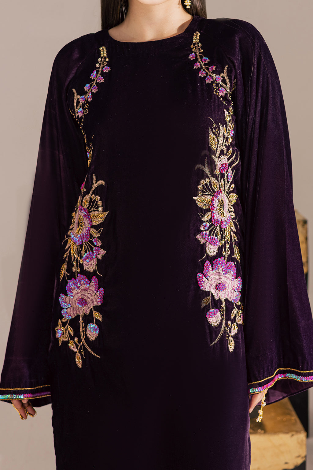 Vanya | Velvet Muse | KV-63