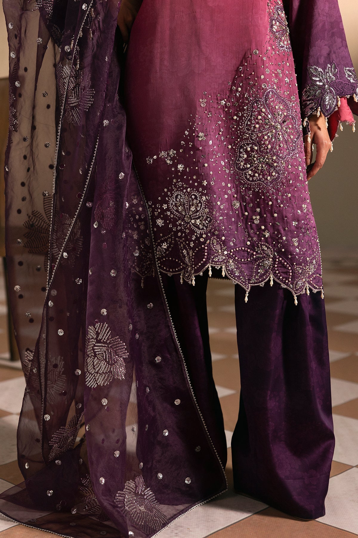 Afrozeh | Silk Muse 26 | Brumal - Image 5