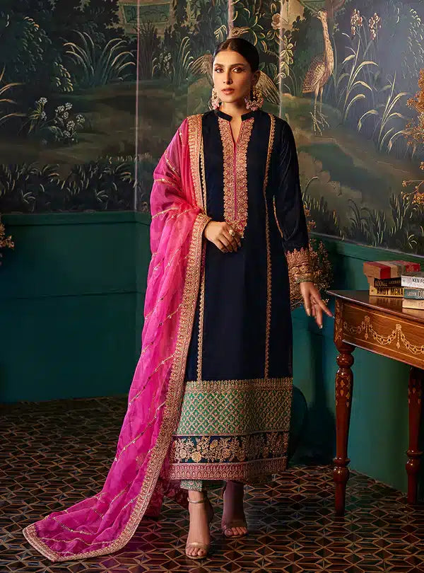 Zainab Chottani | Luxury Velvet Collection 23 | Amira - House Of Anaya