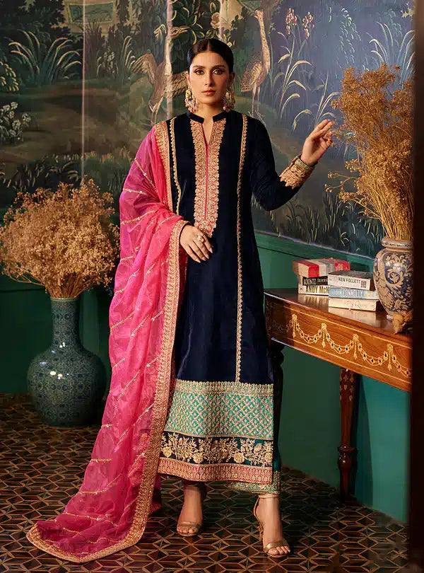 Zainab Chottani | Luxury Velvet Collection 23 | Amira - House Of Anaya
