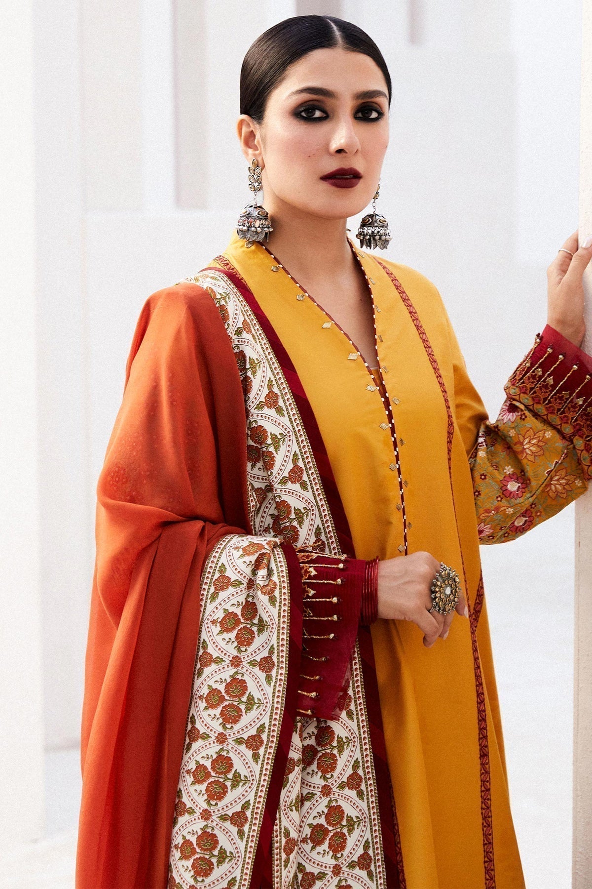 Zara Shahjahan | Luxury Lawn 24 | SANDAL-10A - House Of Anaya