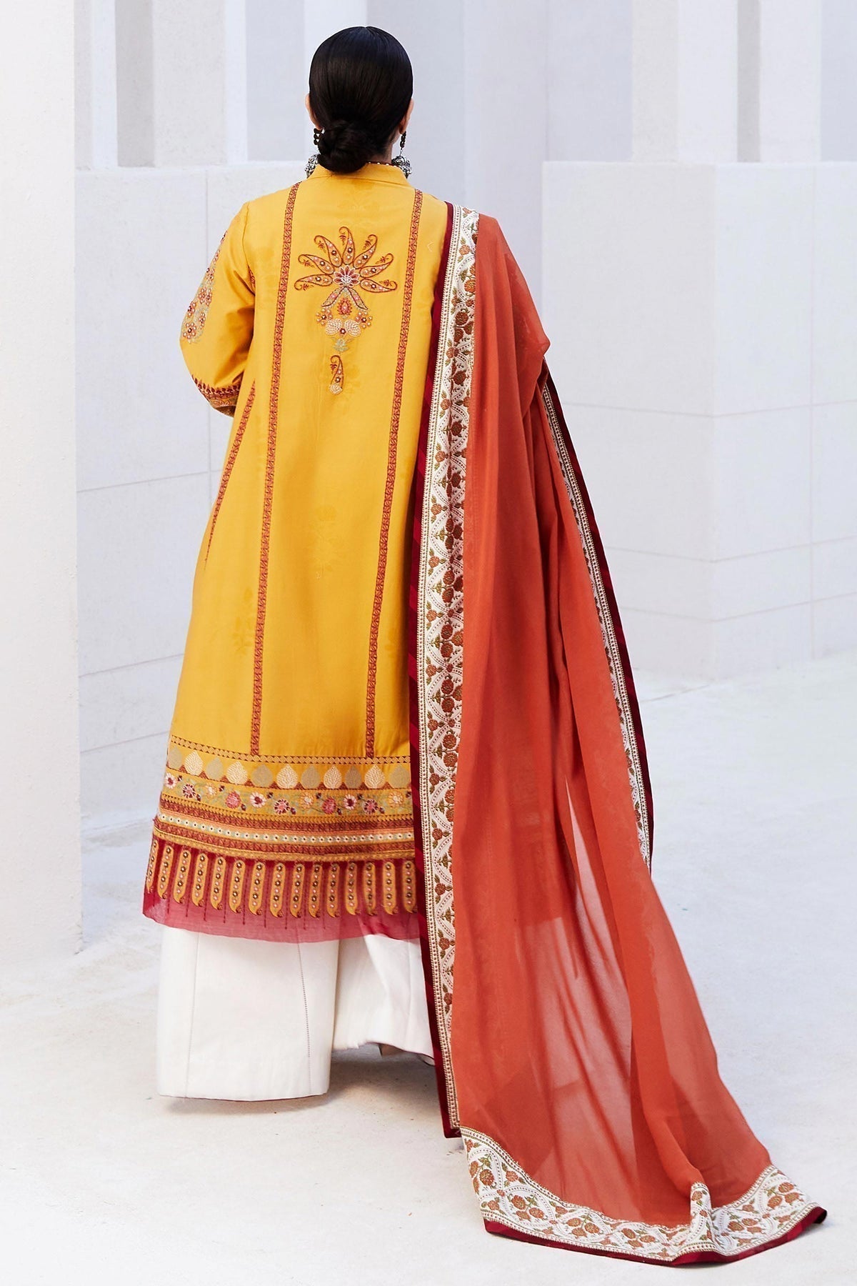 Zara Shahjahan | Luxury Lawn 24 | SANDAL-10A - House Of Anaya