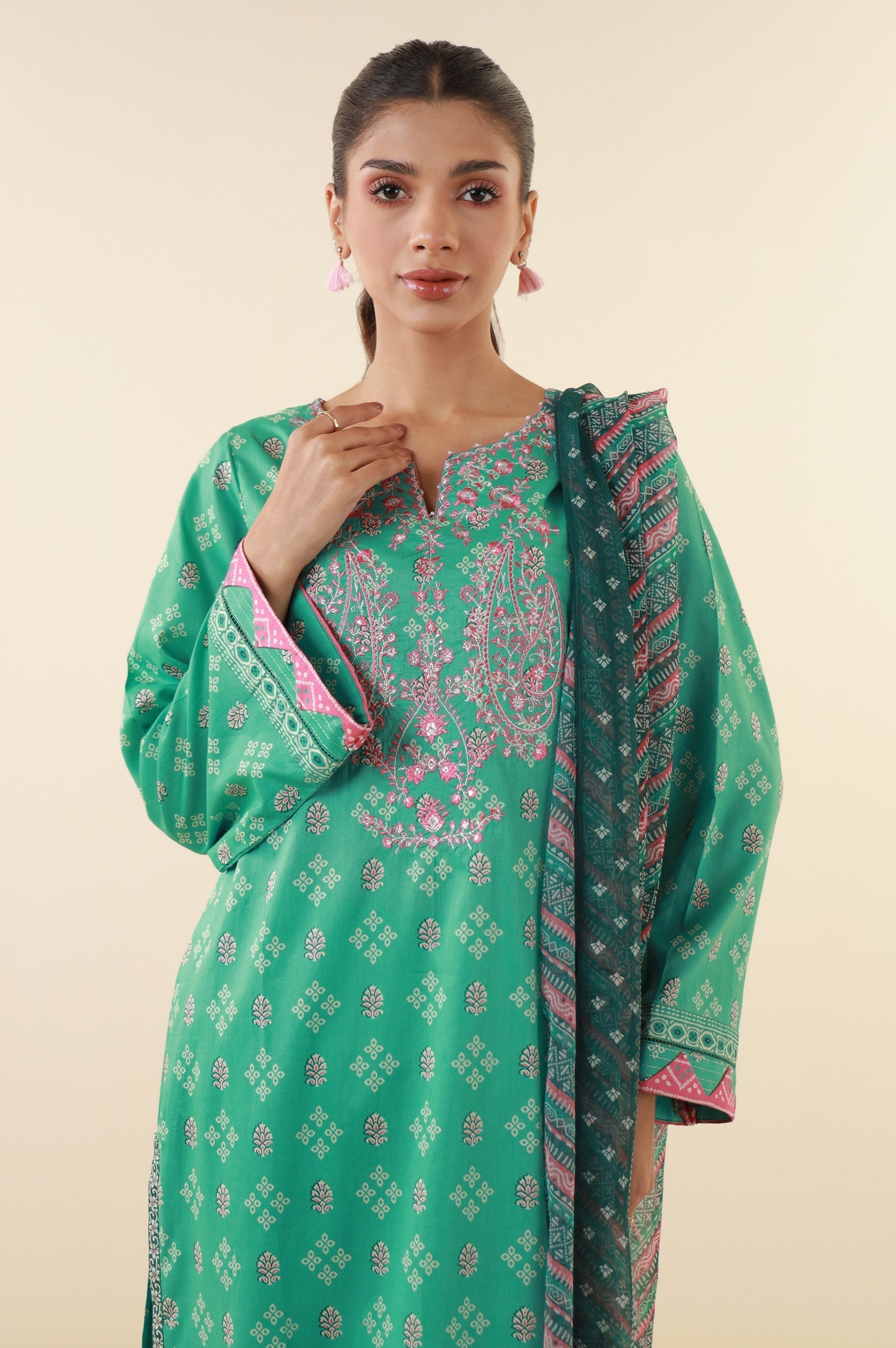 Zeen | Summer Collection 24 | 34210 - House Of Anaya