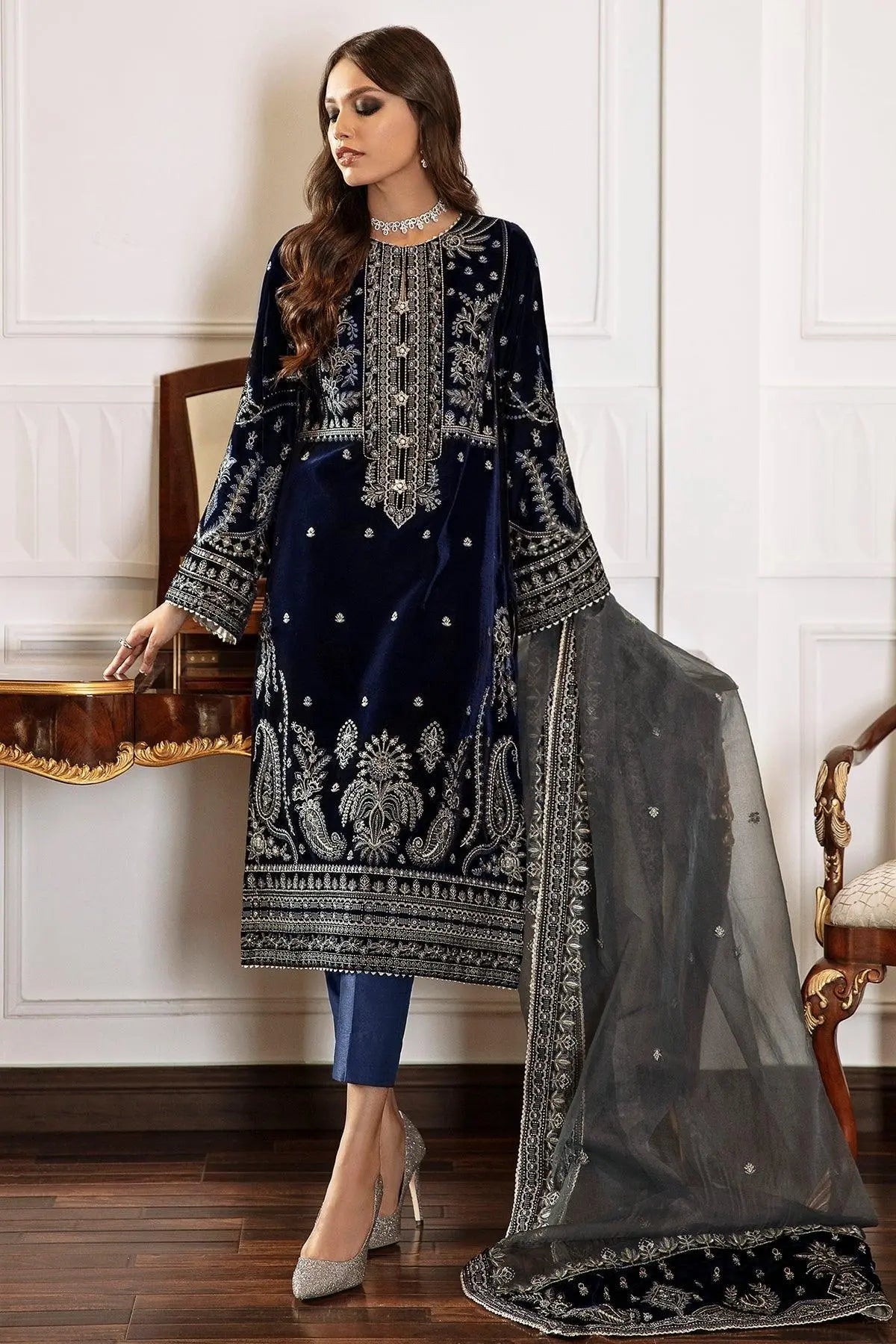 EMBROIDERED VELVET UF 41 - House Of Anaya