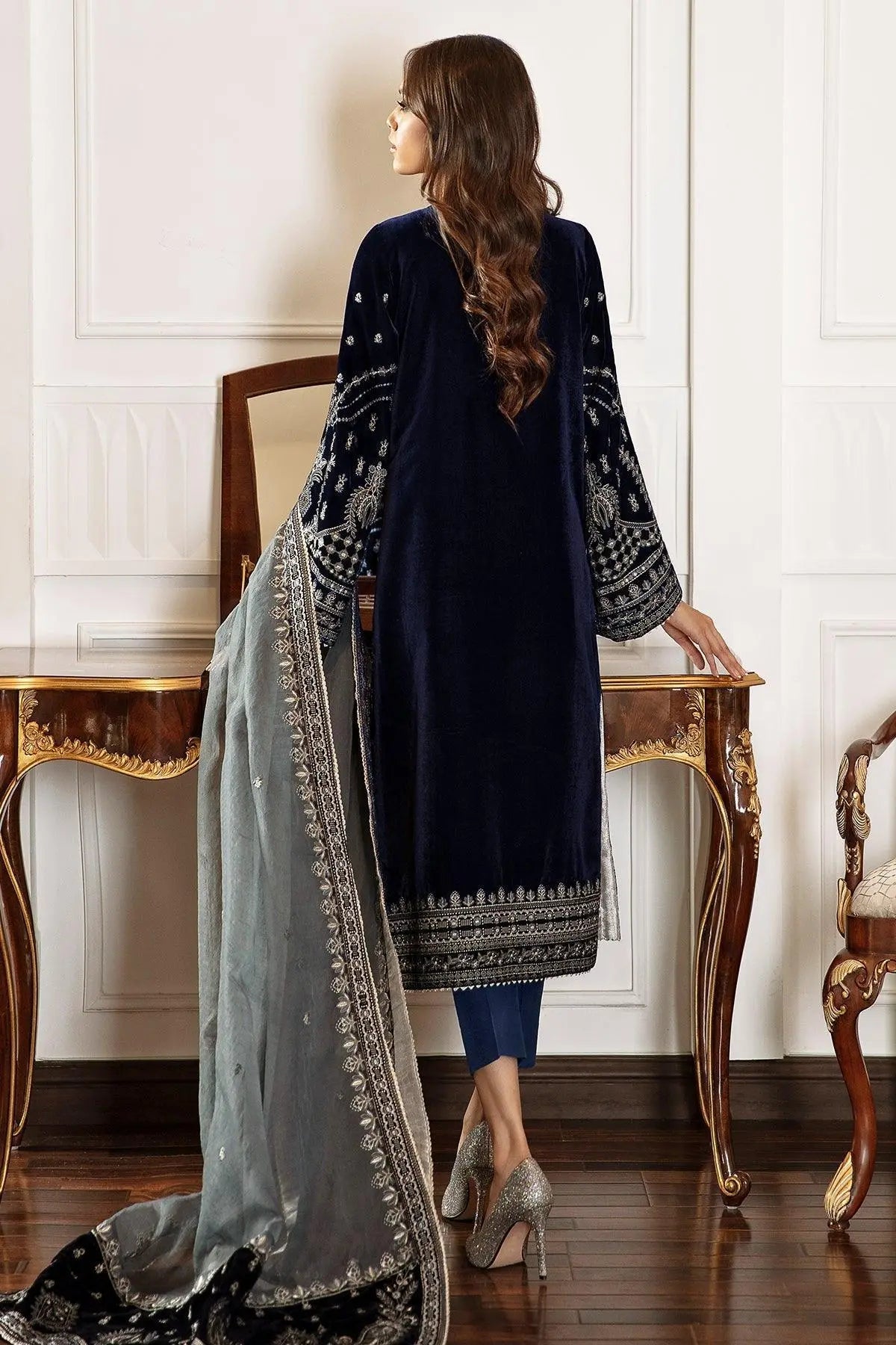 EMBROIDERED VELVET UF 41 - House Of Anaya