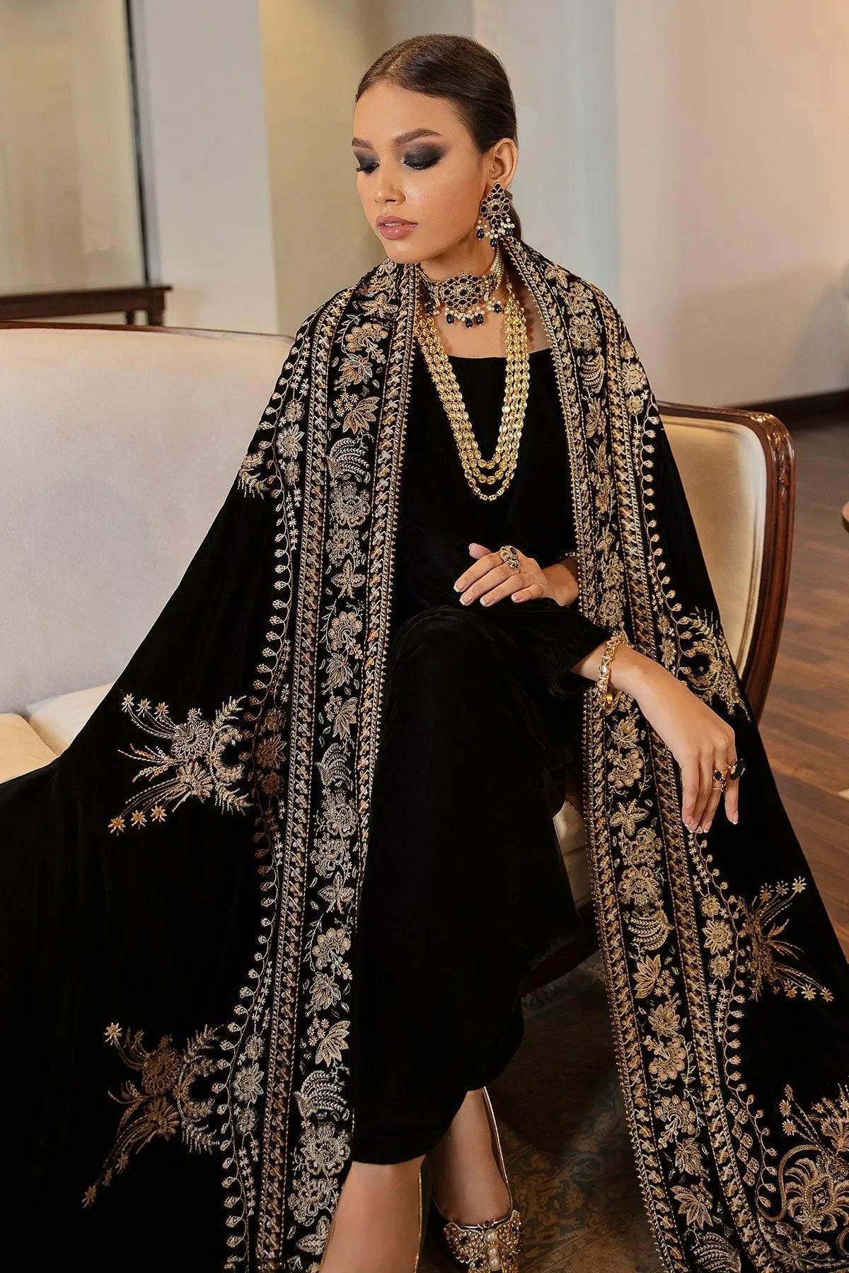 EMBROIDERED VELVET SHAWL VS-24 - House Of Anaya